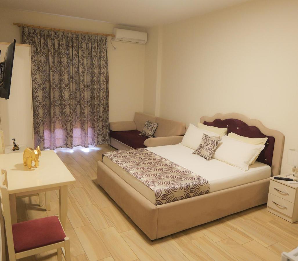 Hotel Vila Dedej Дуррес Экстерьер фото