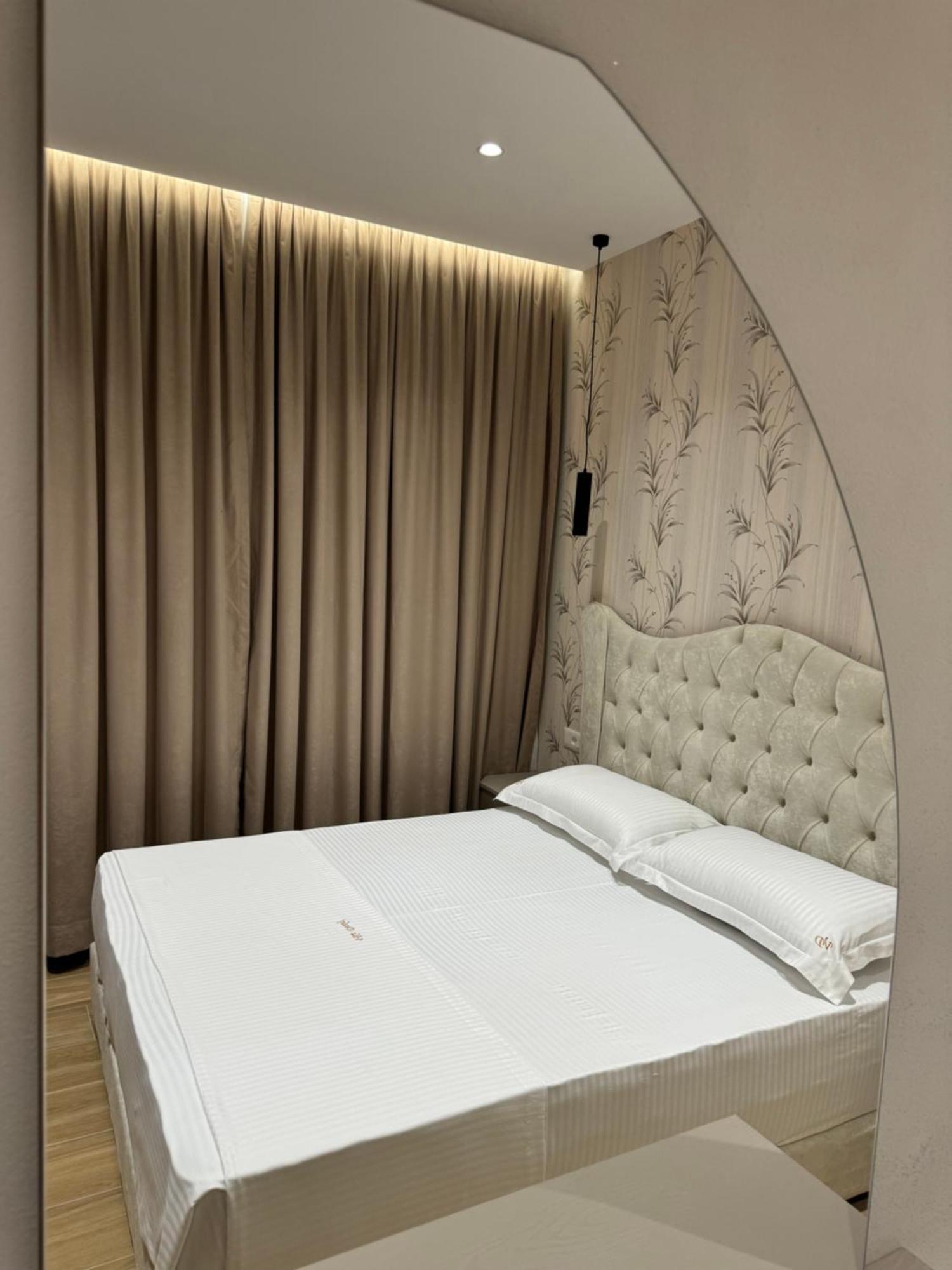 Hotel Vila Dedej Дуррес Экстерьер фото